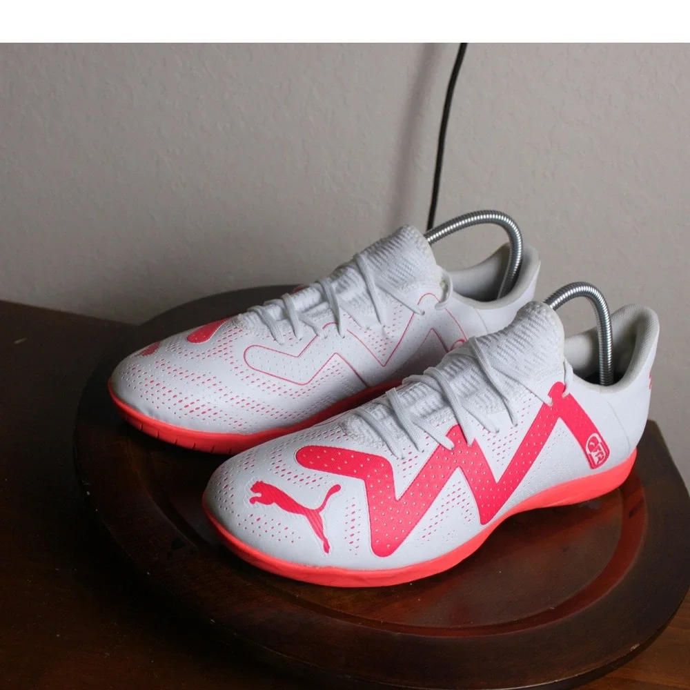 New Puma Indoor Soccer Shoes‎ Future Play White Fire Orchid Athletic Mens 12
